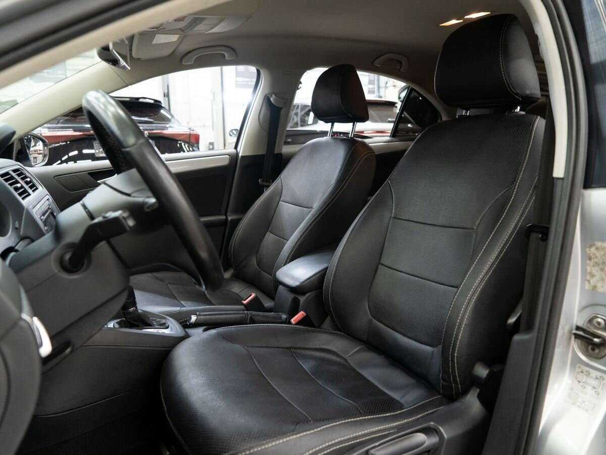Купить Volkswagen Jetta, 2013, 188 137 км, фото №6