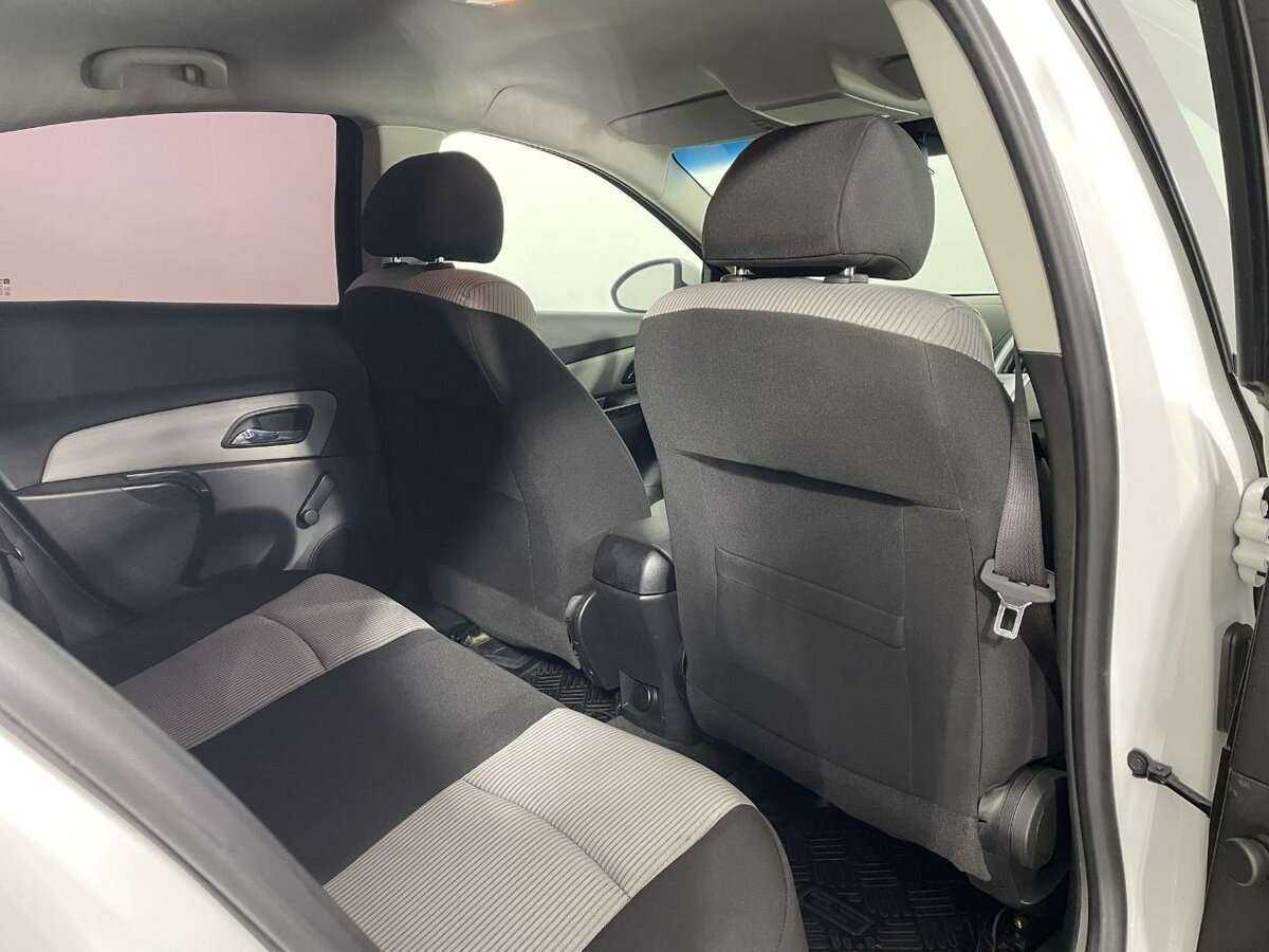 Купить Chevrolet Cruze, 2014, 140 349 км, фото №17