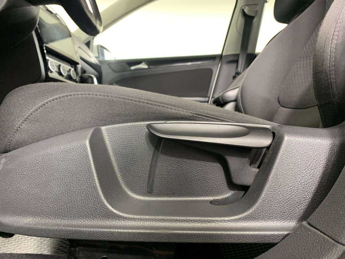 Купить Volkswagen Jetta, 2012, 249 824 км, фото №14