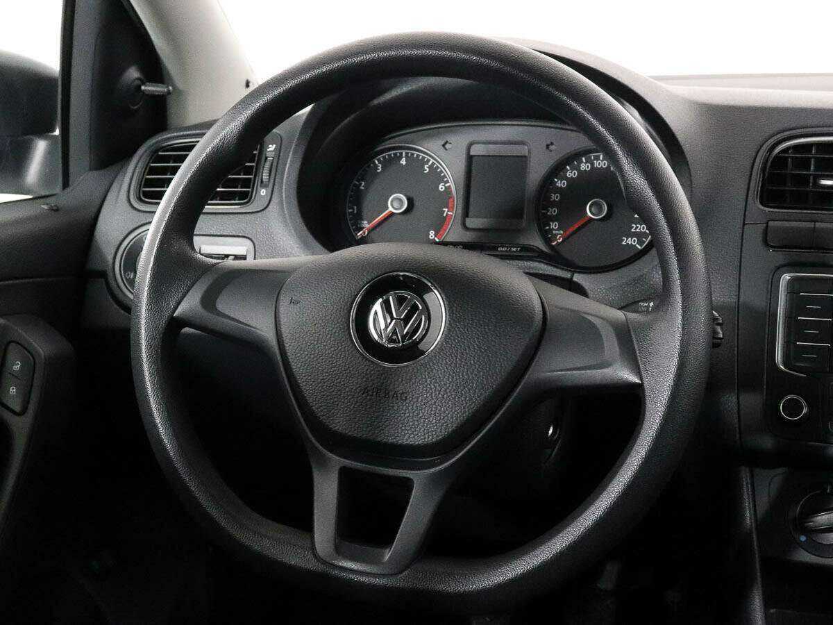 Купить Volkswagen Polo, 2015, 57 373 км, фото №11