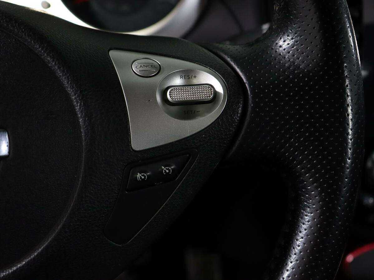 Купить Nissan Juke, 2012, 141 293 км, фото №16