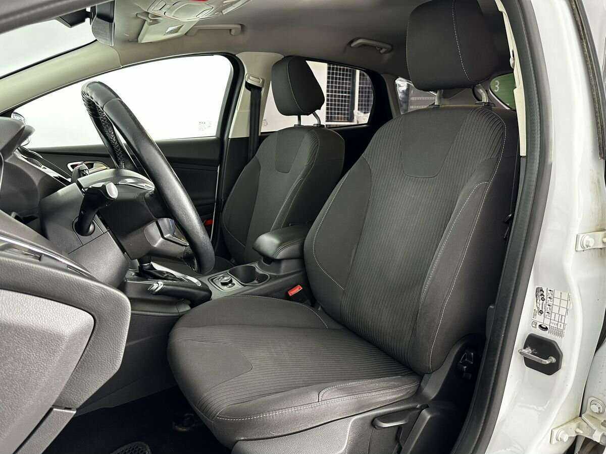 Купить Ford Focus, 2012, 260 179 км, фото №8