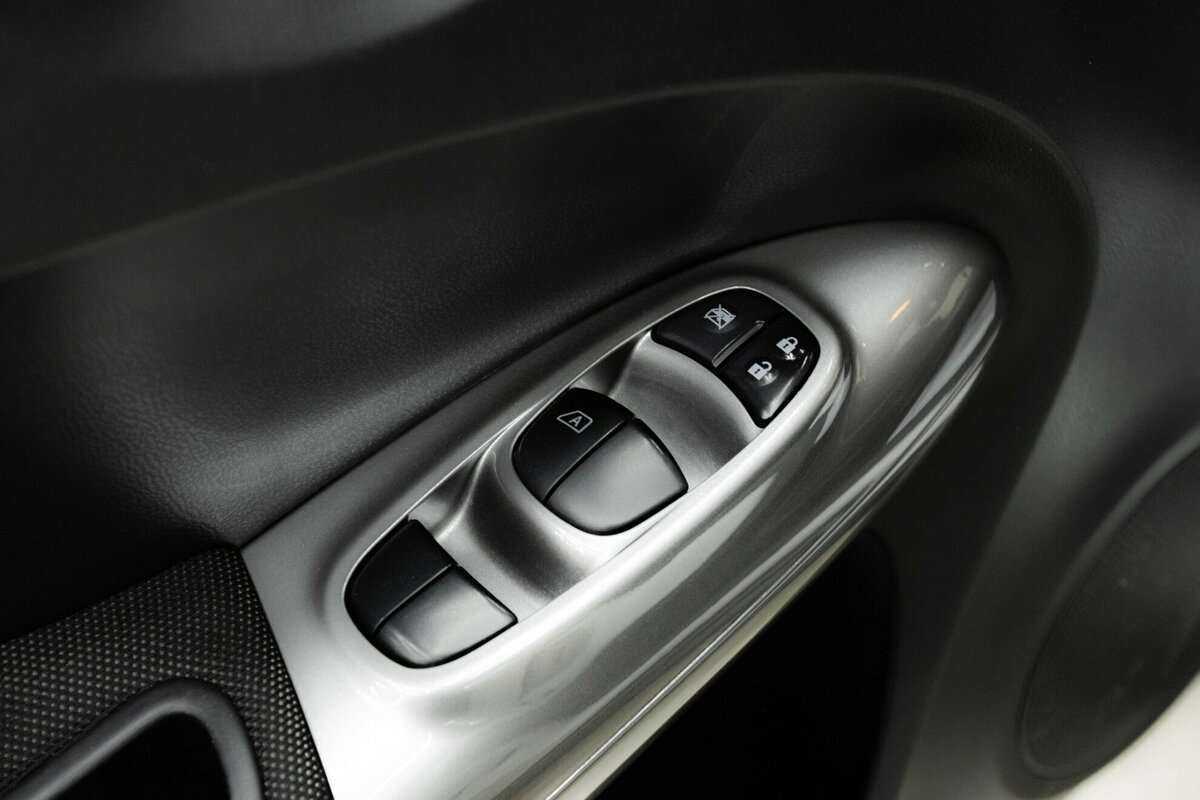 Купить Nissan Juke, 2014, 153 000 км, фото №13