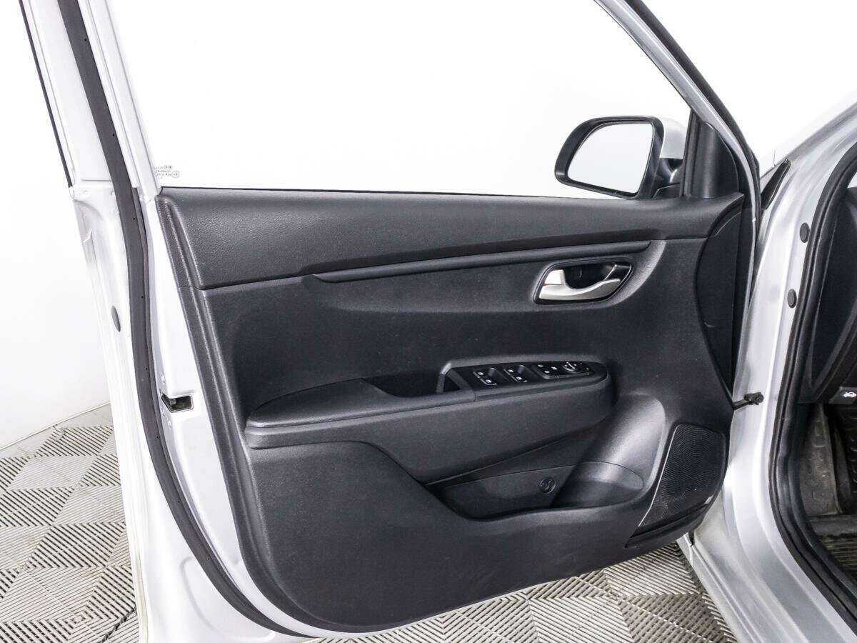 Купить Kia Rio, 2020, 77 312 км, фото №26