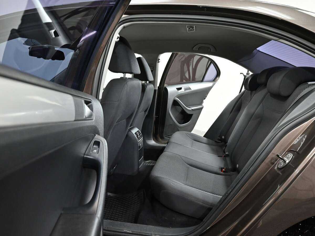 Купить Volkswagen Jetta, 2013, 139 000 км, фото №11