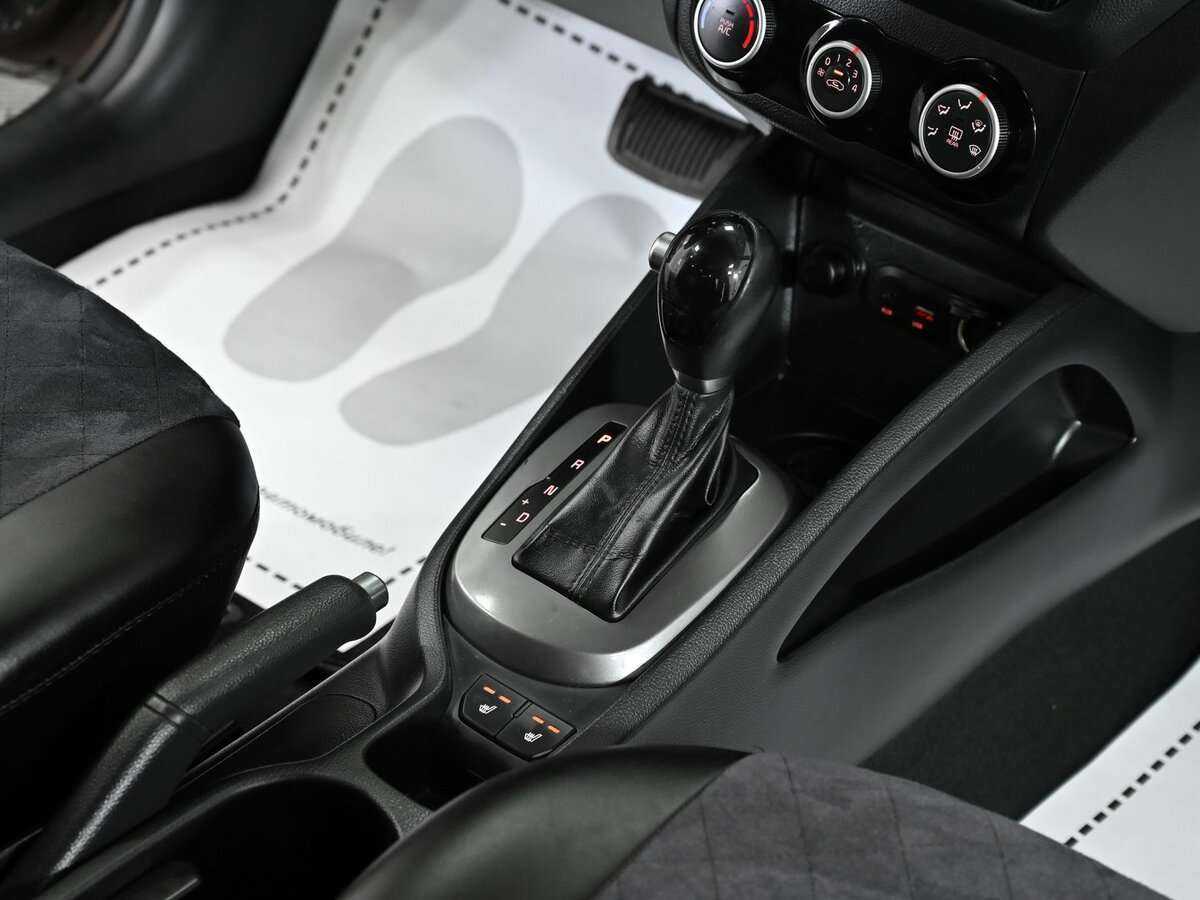 Купить Kia Rio, 2017, 156 000 км, фото №9