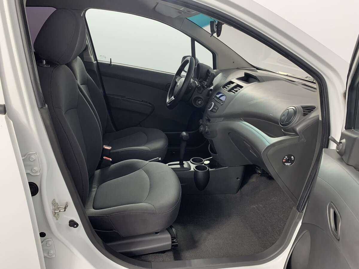 Купить Chevrolet Spark, 2013, 30 132 км, фото №18