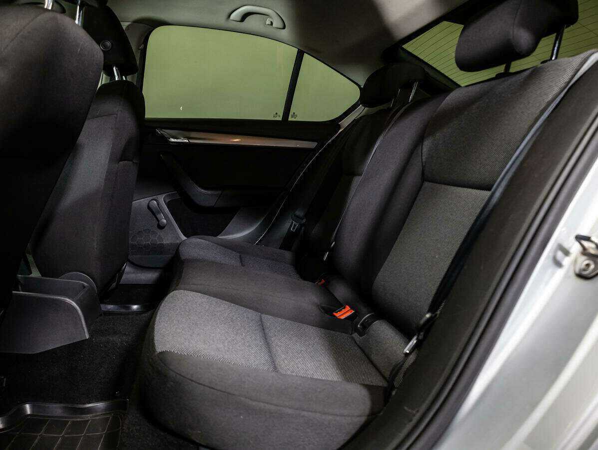 Купить Skoda Octavia, 2015, 328 662 км, фото №10