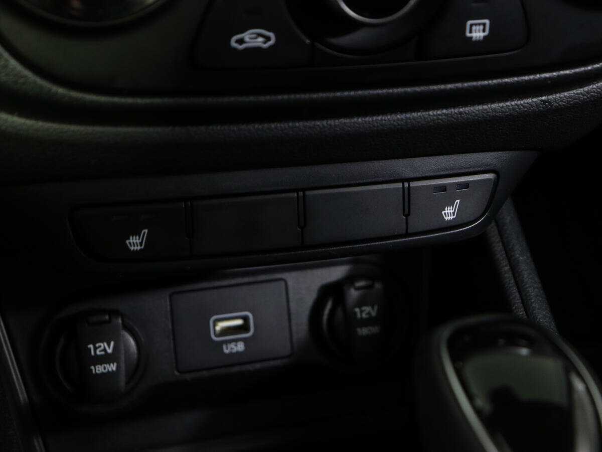 Купить Hyundai Solaris, 2019, 56 000 км, фото №16