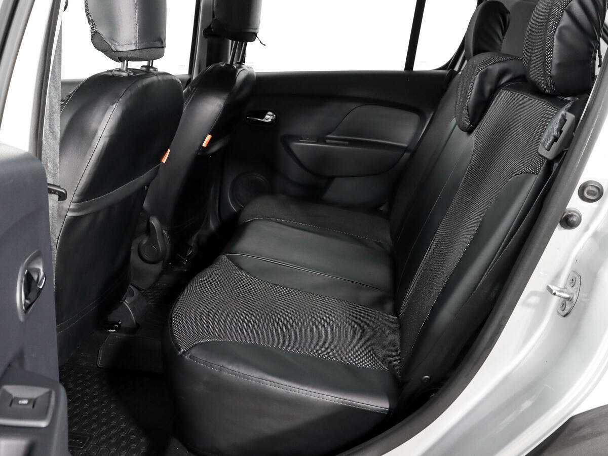 Купить Renault Sandero Stepway, 2016, 51 220 км, фото №10