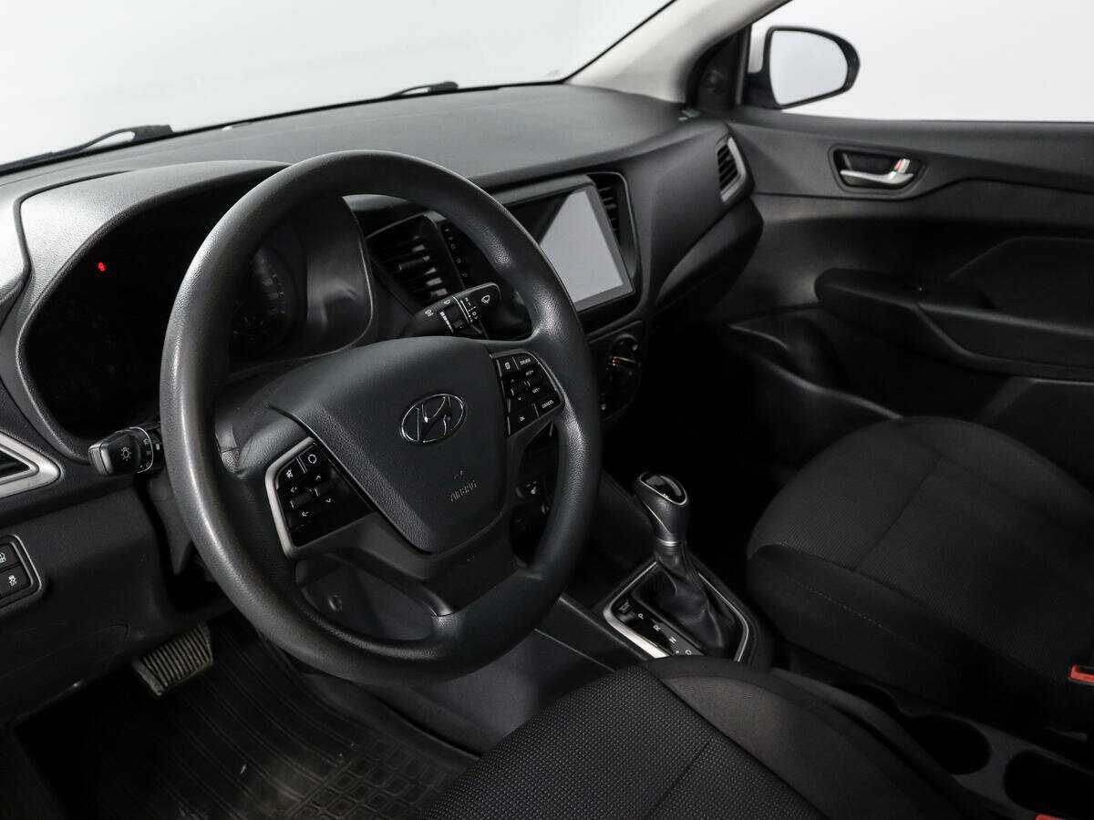 Купить Hyundai Solaris, 2019, 160 454 км, фото №9