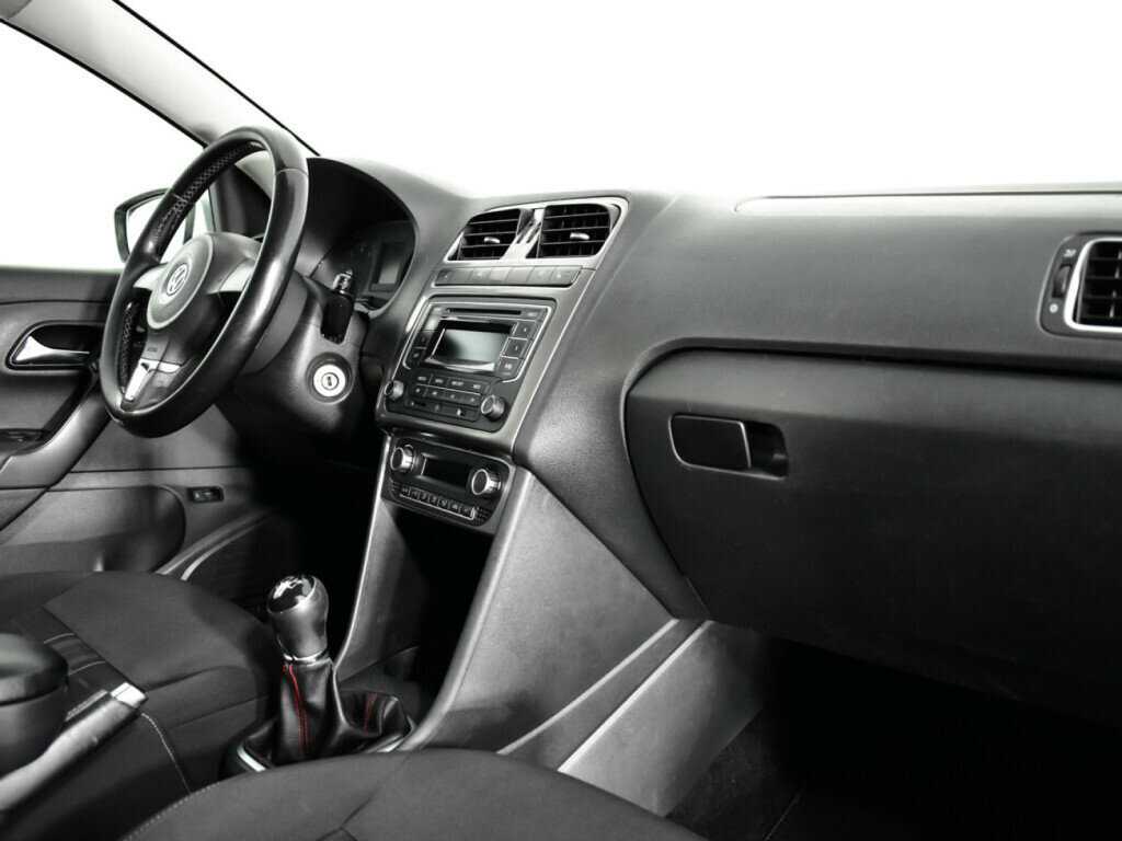 Купить Volkswagen Polo, 2015, 156 082 км, фото №9