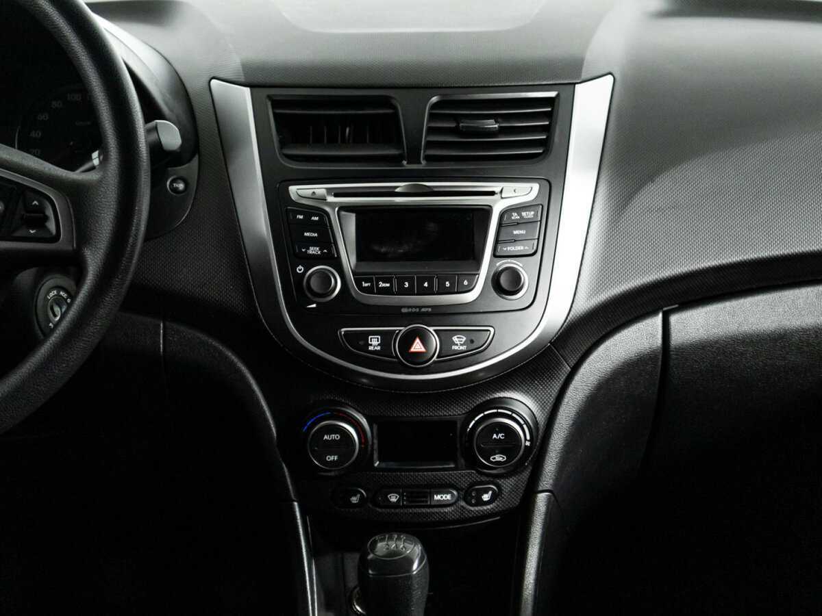 Купить Hyundai Solaris, 2016, 112 384 км, фото №14