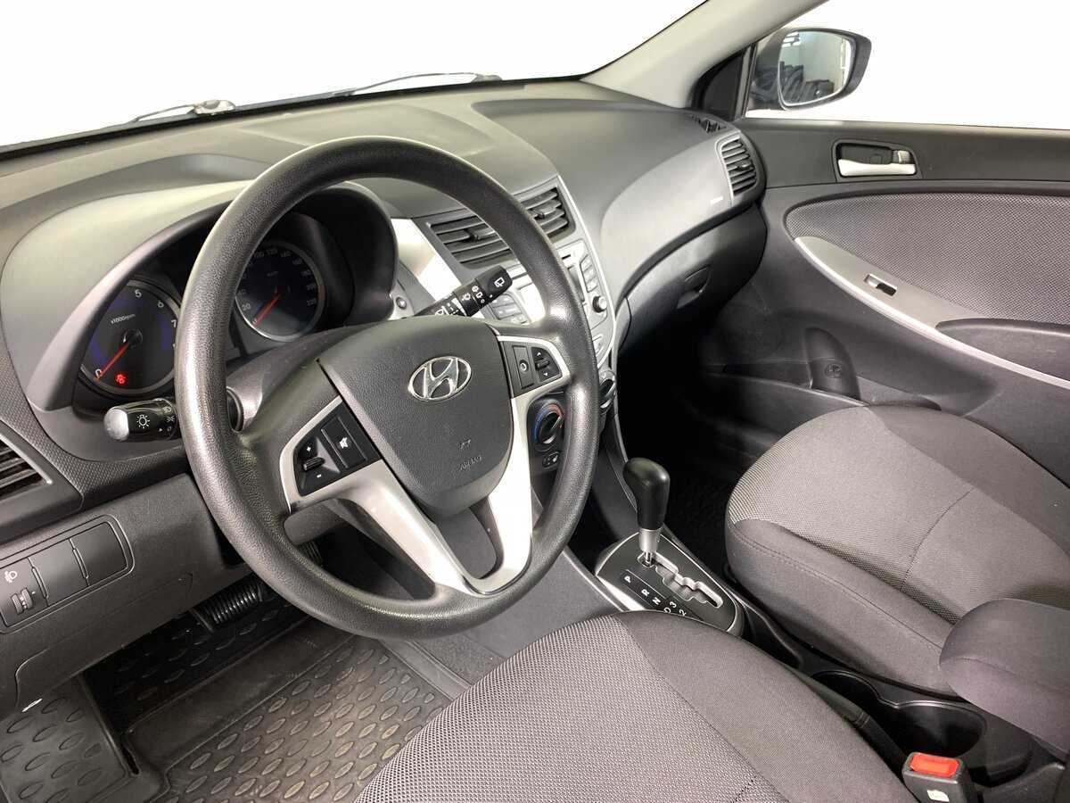 Купить Hyundai Solaris, 2012, 120 016 км, фото №9