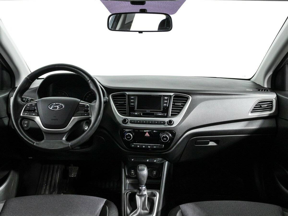 Купить Hyundai Solaris, 2017, 21 249 км, фото №13