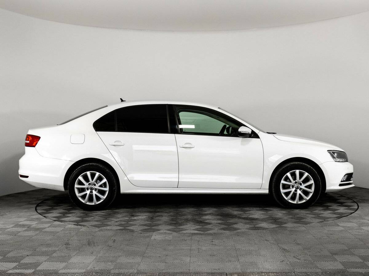 Купить Volkswagen Jetta, 2015, 136 147 км, фото №4